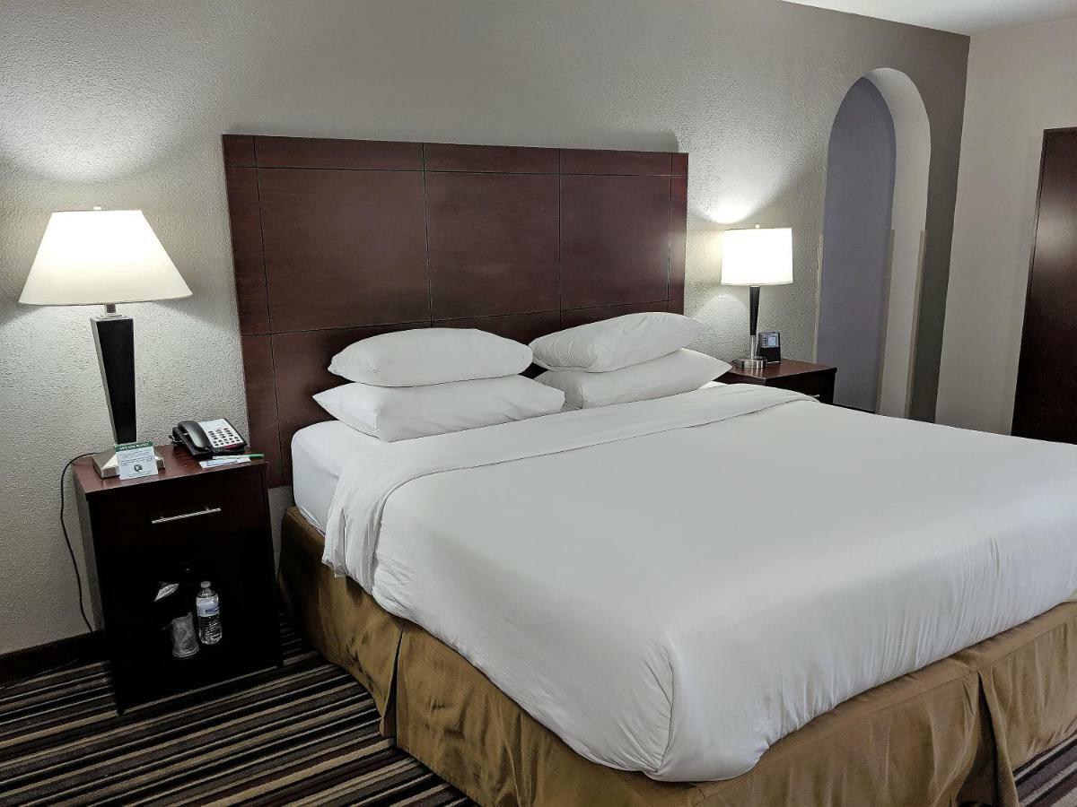 Hotel Wyndham Garden Charlotte Airport Southeast Zewnętrze zdjęcie